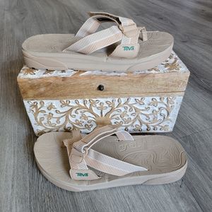 Teva Revive 95 Slide